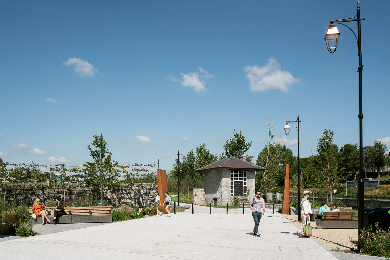 Riverside Gardens